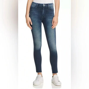 MOTHER High Waist Looker Ankle
Fray in Moonlust Privateer | 25